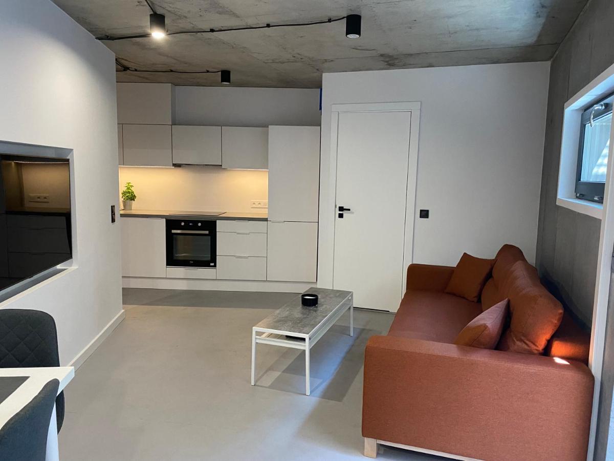 Industrialna Piwnica Hostel Гданск Екстериор снимка