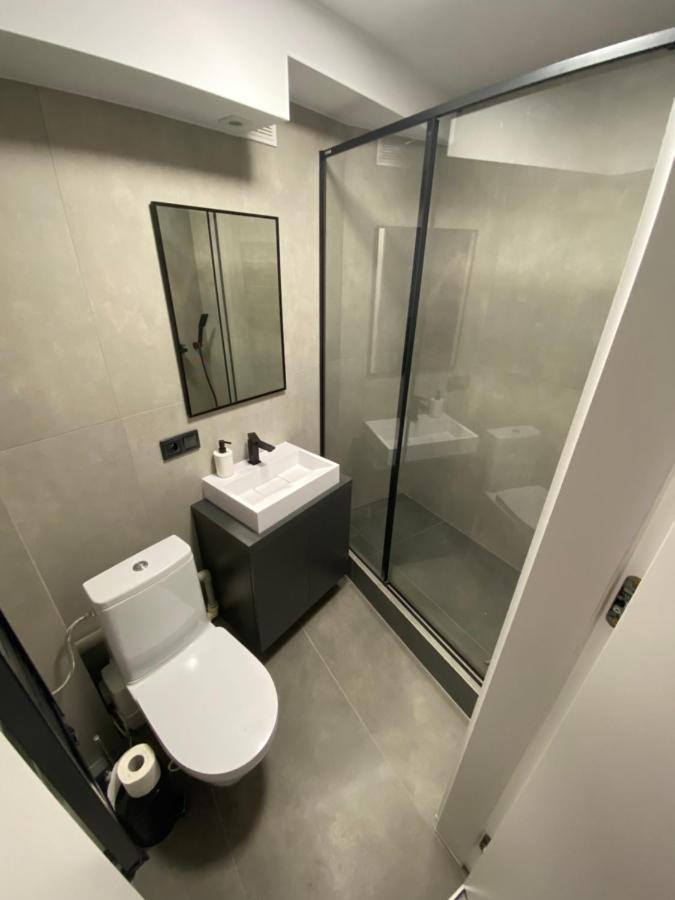 Industrialna Piwnica Hostel Гданск Екстериор снимка